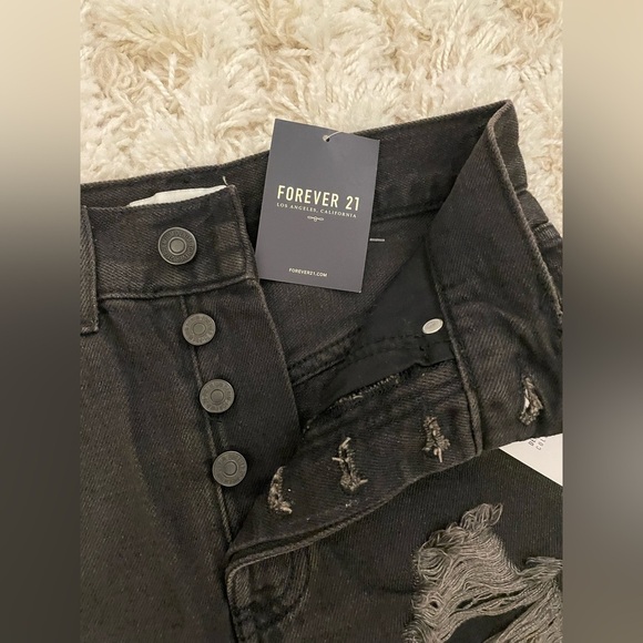 NWT Forever 21 Black Denim Skirt Size Small - Picture 2 of 3